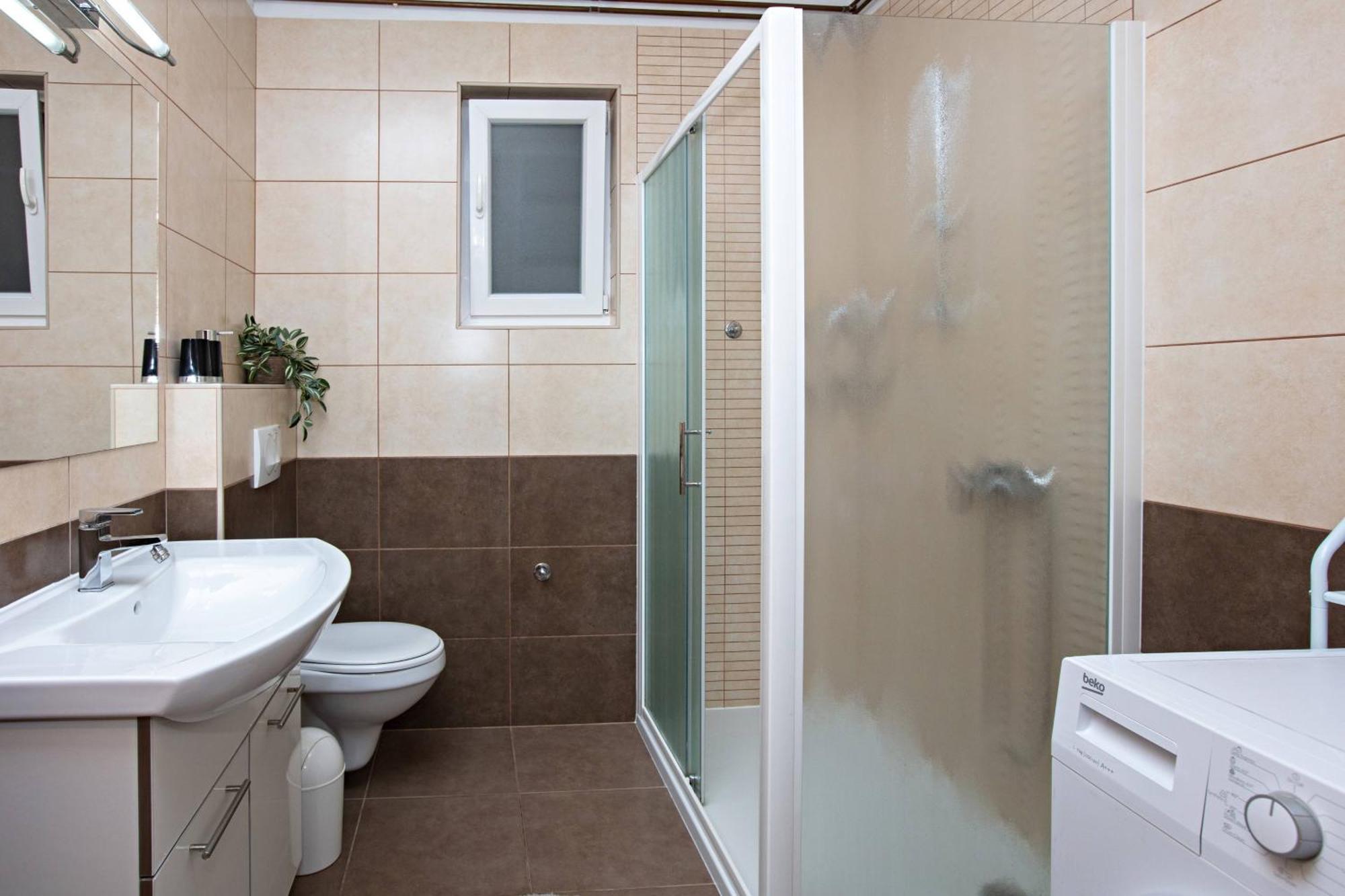 Apartments By The Sea Tisno, Murter - 812 Kamer foto